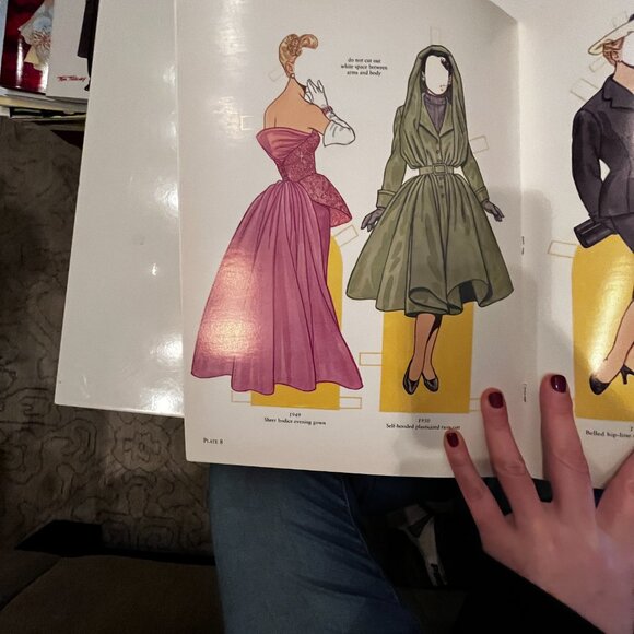 Balenciaga Fashion Review Paper Dolls by Tom Tierney (2000‎ Dover Publications) - Picture 3 of 10